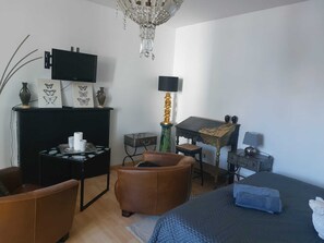 1 makuuhuone, ilmainen Wi-Fi, vuodevaatteet