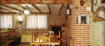 Country House 'El Balcon Del Tobalines' with Mountain View and Private Garden