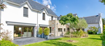 Holiday Home 'Villa Ker Minet - Maison 4 Pers' with Private Terrace, Wi-Fi and Air Conditioning