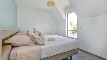 2 sovrum, strykjärn/strykbräda, gratis wi-fi och sängkläder