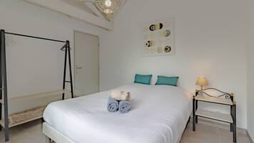 2 habitaciones, tabla de planchar con plancha y wifi gratis