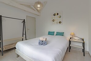 2 camere, ferro/asse da stiro, Wi-Fi gratuito, lenzuola