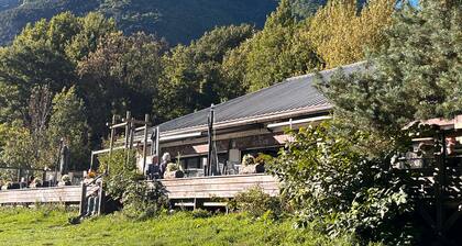 Maison de vacances 'Les Rives Du Lac Valbonnais' avec vue sur le lac, jardin privé et Wi-Fi