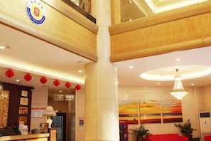 Lobby lounge - Traffic Hotel (Dabu)