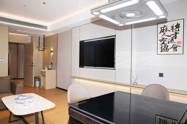 Room - Traffic Hotel (Dabu)