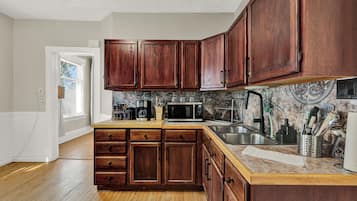 Micro-ondas, fogão, cooktop, lava-louças