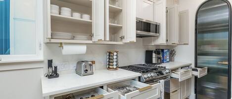 Fridge, microwave, oven, dishwasher