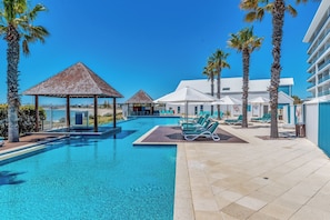 Outdoor pool - Nautica Residences Mandurah (Mandurah)