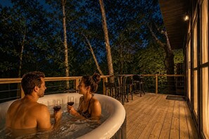 Baignoire à remous extérieure