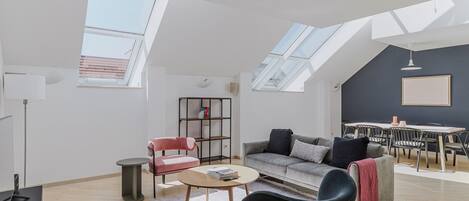 Télévision, chaîne hi-fi