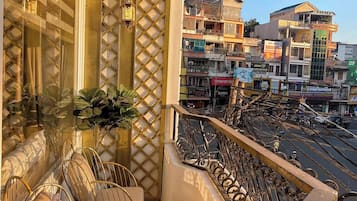 Signature Suite, City View