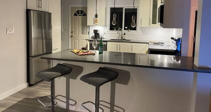 "The Dublin Place" a cozy 3 bedroom home away from home
