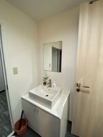 Standard Double Room, Partial Lake View | Individually decorated, free WiFi, bed sheets