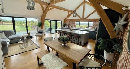 Open plan barn conversion in Herefordshire