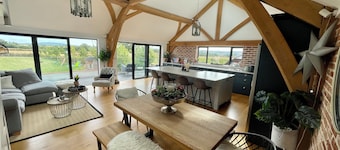 Open plan barn conversion in Herefordshire