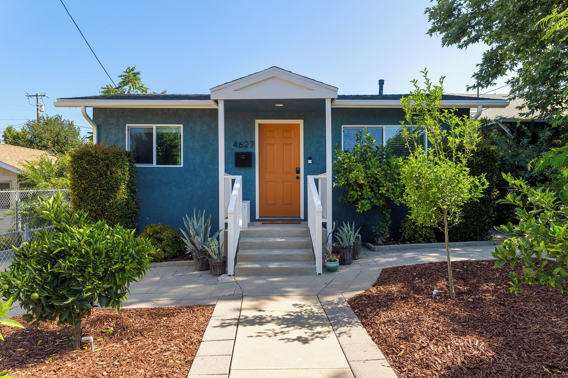 Cozy Walkable Family Stay in Eagle Rock By Occidental & York