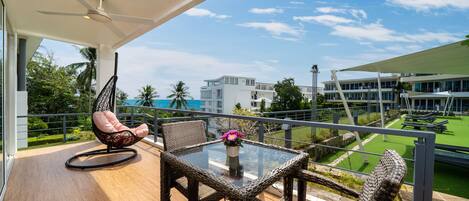 Exclusive Apartment, 2 Bedrooms, Balcony, Sea View | Balcony