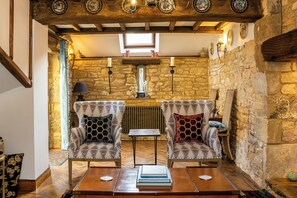 House, Garden View | Living area