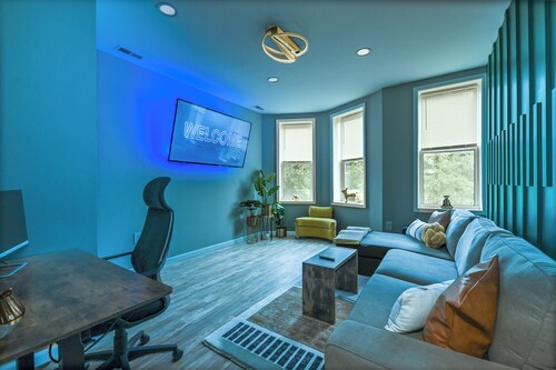 Parkside Gem: Luxe & Roomy by Historic Druid Hill l WIFI l Entire Unit