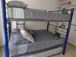 Familienhaus, Gartenblick | 2 Schlafzimmer, Bügeleisen/Bügelbrett, kostenloses WLAN