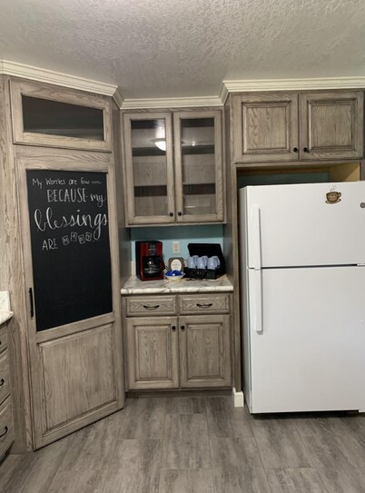 Peaceful Meadows. Rural, peaceful, sleeps 9