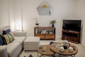 House, City View | Living area