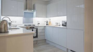 ํ์ฐ์ค, ์๋ด ์ ๋ง | ์ ์ฉ ์ฃผ๋ฐฉ | ์ ๊ธฐ ์ฃผ์ ์, ํ ์คํฐ