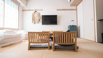 Family Studio Suite, Multiple Beds, Non Smoking | Desk, laptop workspace, blackout curtains, free WiFi