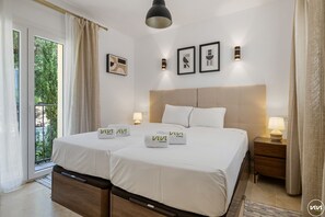 3 bedrooms, in-room safe, iron/ironing board, free WiFi