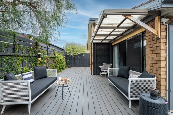 Terrace/patio - Ocean Grove Oasis (Ocean Grove)
