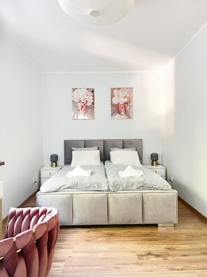 3 bedrooms, iron/ironing board, free WiFi, bed sheets - Warszauera 11/1 (Kraków)