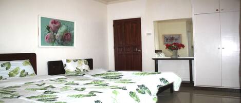 1 bedroom, iron/ironing board, WiFi, bed sheets