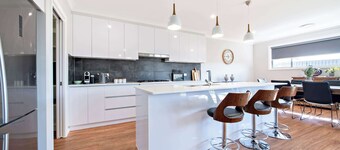 Bradford House - Sleek & Modern, Serene Escape