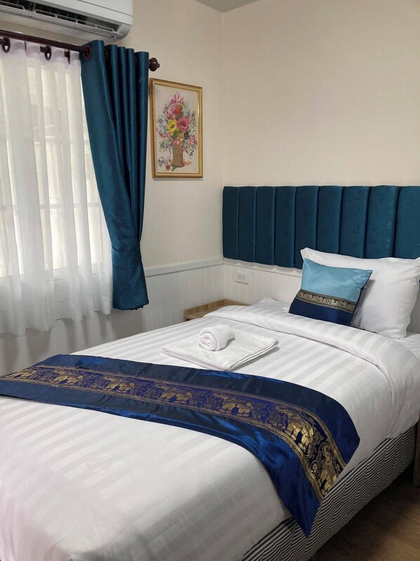 Deluxe Twin Room, Garden View | Free WiFi - View Thara Resort (Nikhom Phatthana)