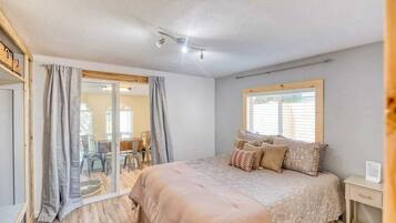 2 bedrooms, iron/ironing board, travel crib, WiFi