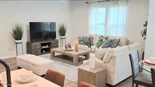 Tiger Tracks Townhome Stay in Baton Rouge - BC1009