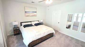 3 makuuhuonetta, silitysrauta/-lauta, vauvan matkasänky, ilmainen Wi-Fi