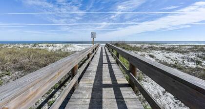 Seashell Retreat/Stylish & Spacious/1 Blk to Beach