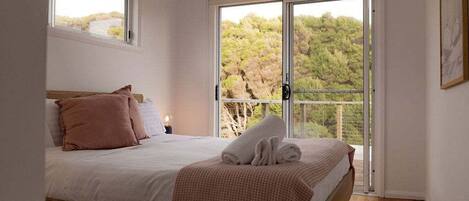 3 chambres, bureau, fer et planche à repasser, Wi-Fi gratuit