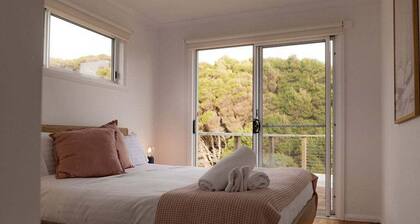 Redbill Surf Shack - SO Close to Redbill Beach!