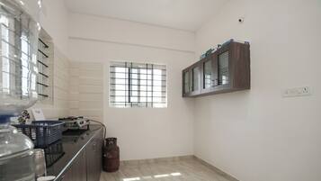 Fridge, microwave, stovetop, electric kettle
