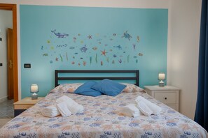 1 bedroom, iron/ironing board, Internet, bed sheets