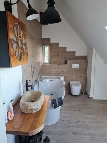 Ferienwohnung 'Maisonette-Wohnung In Gladbeck' mit Gemeinschaftspool, Gemeinschaftsgarten und Wi-Fi