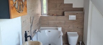 Apartment 'Maisonette-wohnung In Gladbeck' with Shared Pool, Shared Garden and Wi-Fi