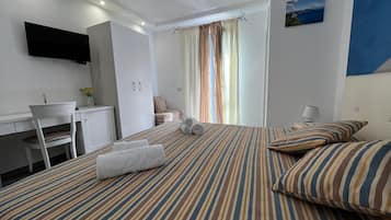 Vulcano | Tallelokero huoneessa, työpöytä