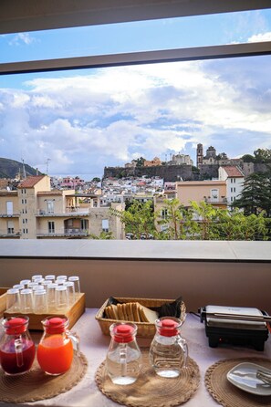 Breakfast buffet - Appartamenti il Ventaglio (Lipari)
