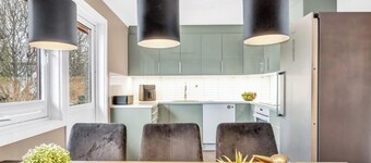 Arctic Apartment Modern 3-bed House in Tromso