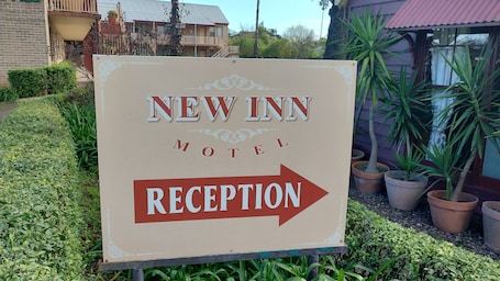 Rezeption. SureStay by Best Western New Inn Richmond
