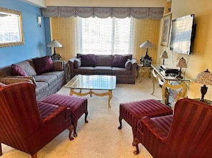 Apartment, 2 Bedrooms (158324) | Individually decorated, individually furnished, free WiFi