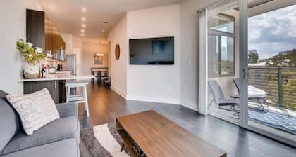 Capital View Condos Downtown Austin